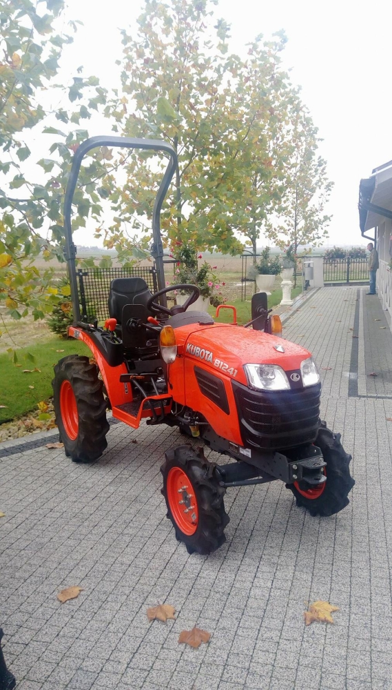 Kubota B 1241